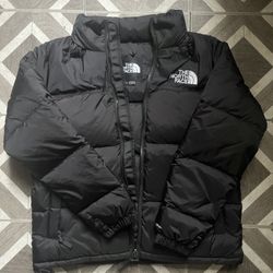 The North Face 700 Puffer (SMALL/MEDIUM/LARGE)