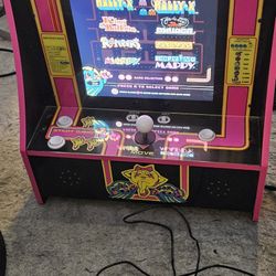 Huge Pacman Machine
