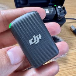 DJI Mic (2 TX + 1 RX + Charging Case) – Like New