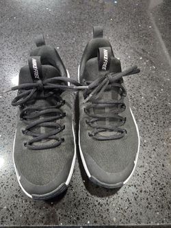 Brand New Women's Nike Size 6