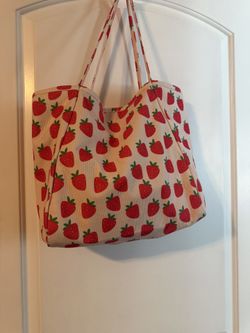 Strawberry 🍓 Purse 