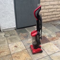 Dirt Devil Vacuum