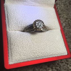 14 Kt 2 Tone White And Rose Gold 1 Ct Total! Real Choc. Ie Levion