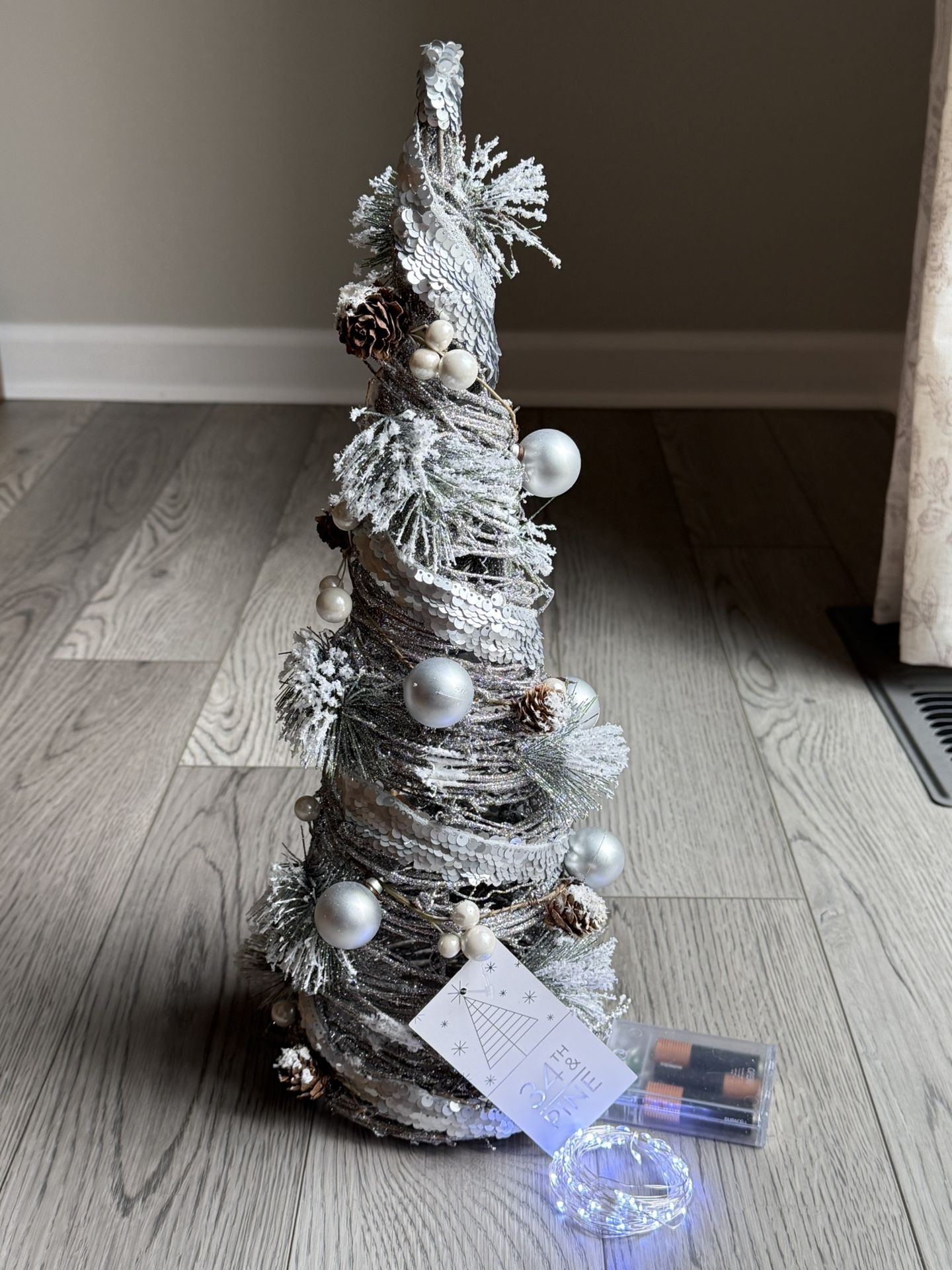 NEW-34th & Pine Tabletop Christmas Tree With Lights