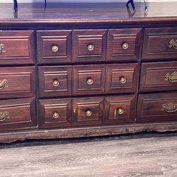 Antique Dresser With 6 Drawers