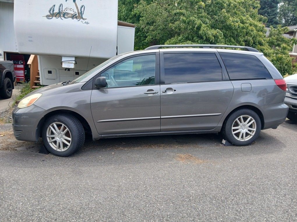 2005 Toyota Sienna
