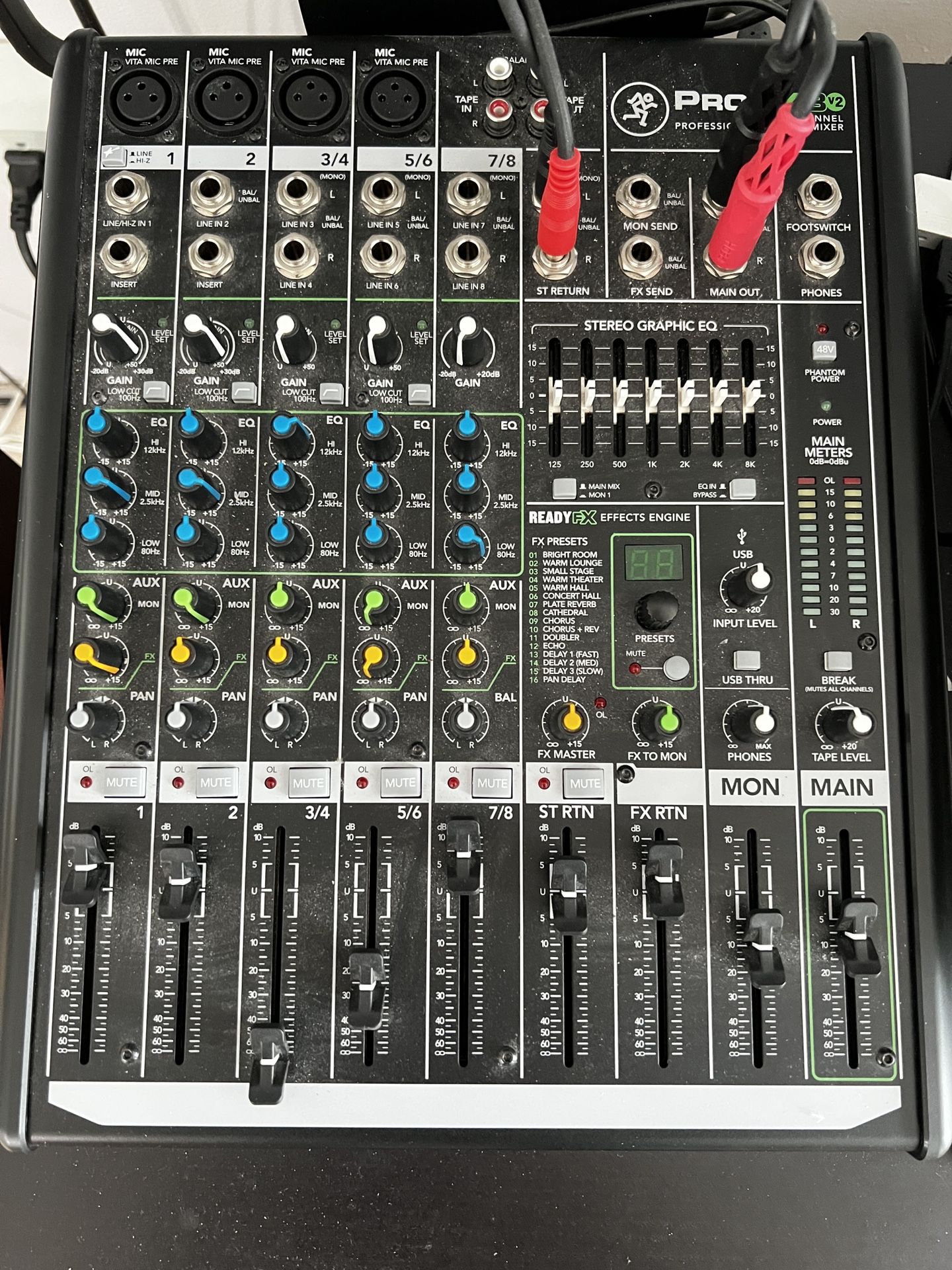 ProFX8v2 Professional Effects Mixer