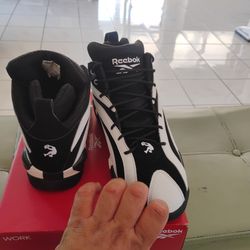 Reebok Shaqnosis work shoes