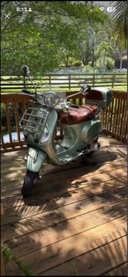 2012 Vespa LXV 150 i.e. "Vie della Moda" and the Star of the movie Faith Filled Christmas.