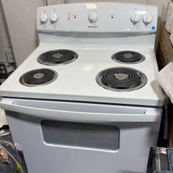 Single Oven Electric Range 