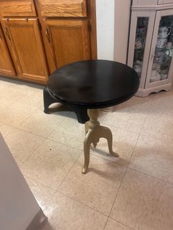 Small little table for 10