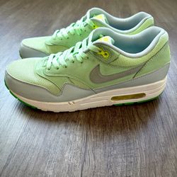 Nike Air Max 1 Essential Vapor Green Size 10.5 537383-301