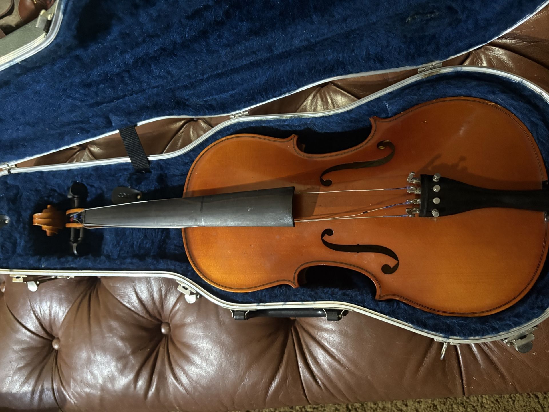 Vintage December 2000 - 16” Viola VA20E3 with case