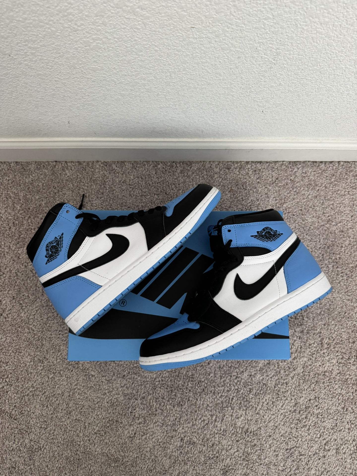 Jordan 1 High ‘UNC Toe’