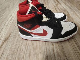 Men's Nike Air Jordan 1 Mid Black Red White sneakers
