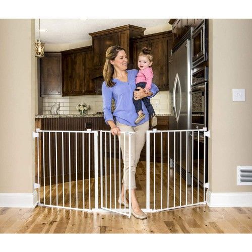 Regalo 76 Inch Super Wide Configurable Baby Gate, 3-Panel