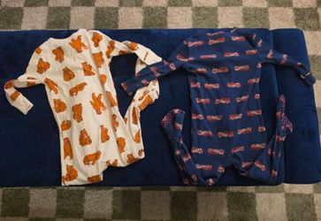Toddler pjs pajamas onsie footies 100% cotton like new  18-24 months Old Navy fire truck pizza bear print