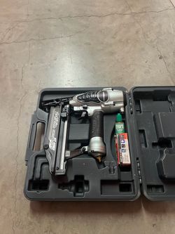 Metabo NT65M2 2-1/2in Finish Nailer with Case