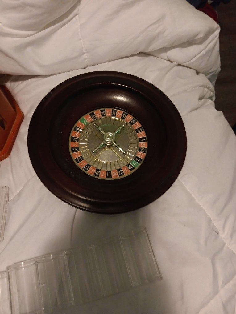 Vintage Wood Poker Chip And Card Holder Along With Several Bags Of Poker Chips And Stuff