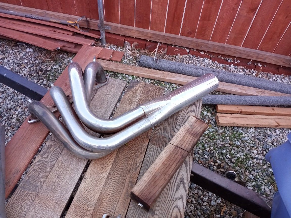 Boat Parts Includes Berkley Racing Pump