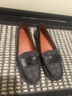 Coach Signature Penny Loafers sz 9.5