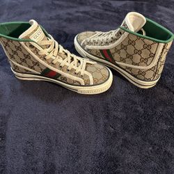 Gucci Shoes 