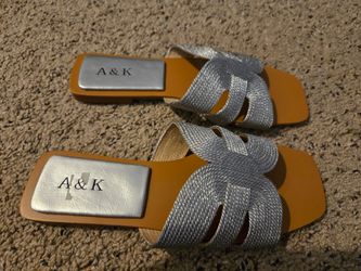 Women slipper size 7