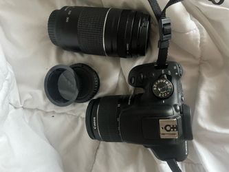 Canon T7 Camera
