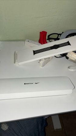 Nike apple band