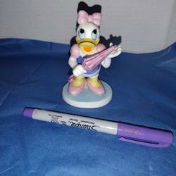 Walt Disney Daisy Duck With Umbrella Bisque Figurine