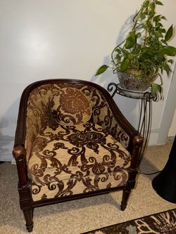 2 Vintage accent chairs