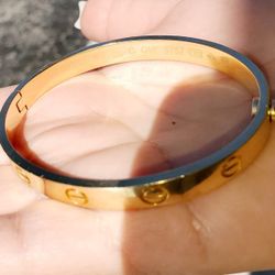 Cartier Love BRACELET 14K 