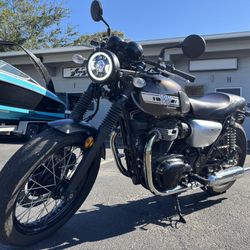 2020 Kawasaki W800 CAFE