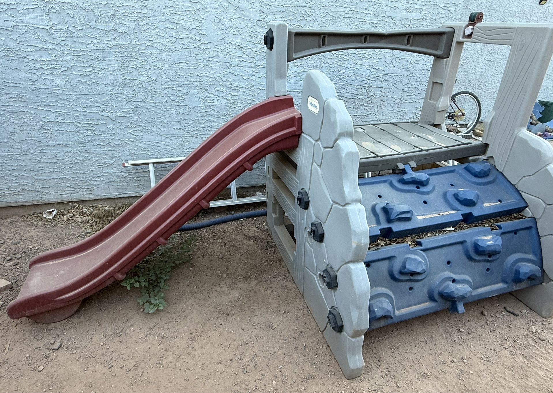 Outdoor playset