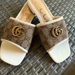 Gucci slippers