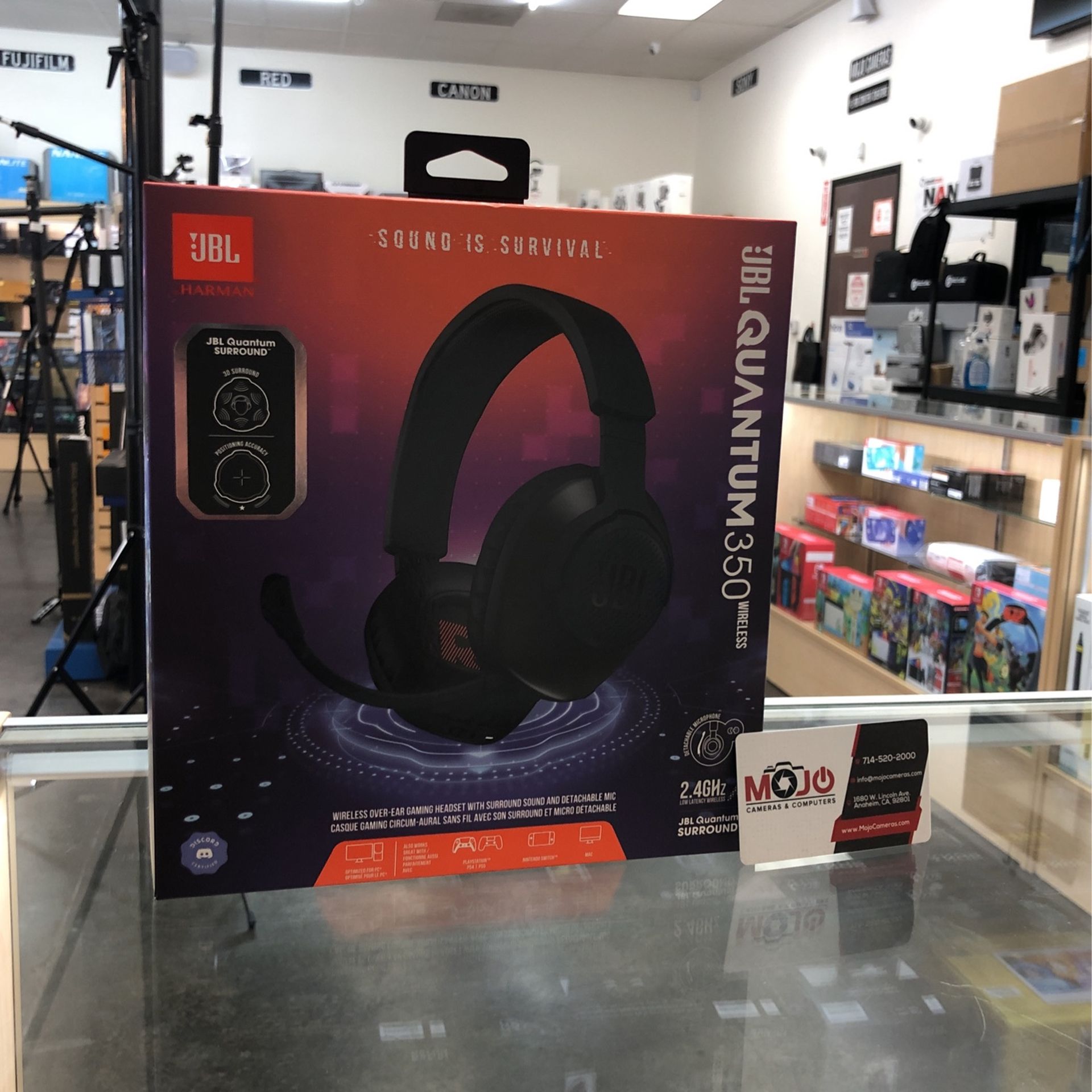 JBL QUANTUM350 Wireless Headphones