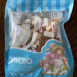 NWT Candy Store Mini Building Set