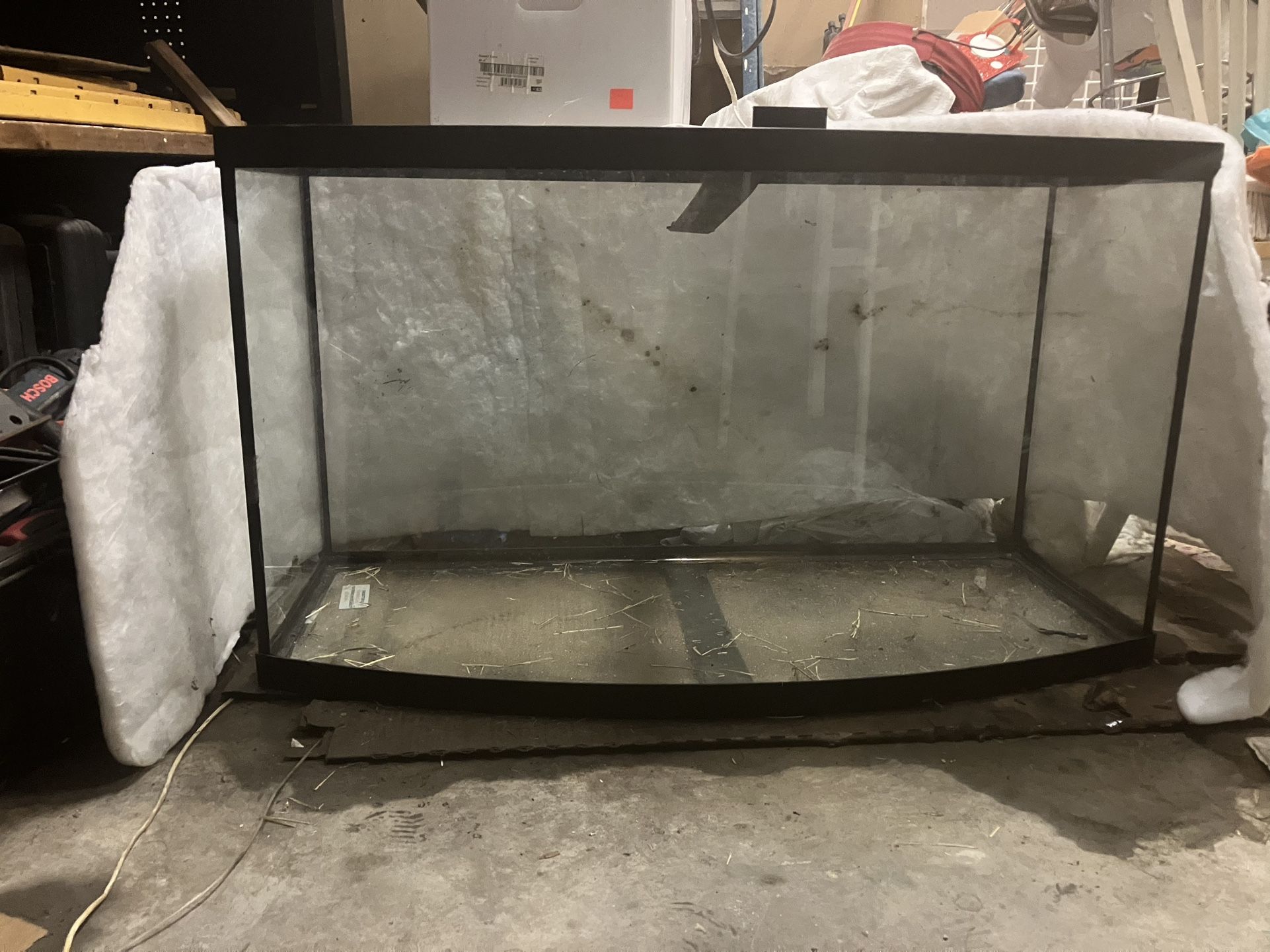 Glass Aquarium/ Fish Tank