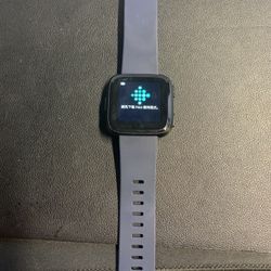 Fitbit Versa 