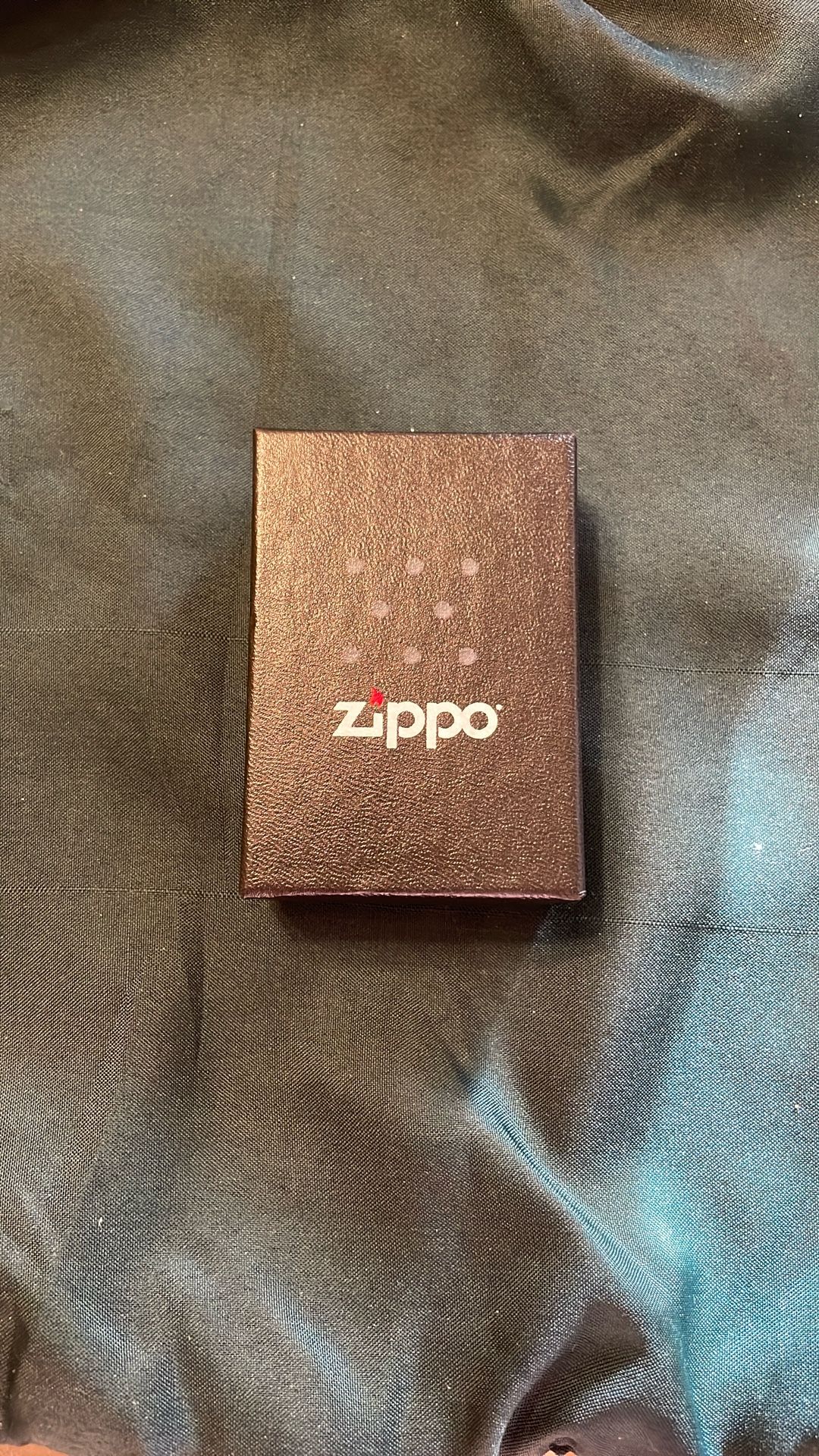 ZIPPO GOLD TONE (Collectible)
