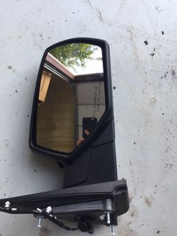 2014-2018 GM RIGHT MIRROR GMC SIERRA,CHEVY SILVERADO