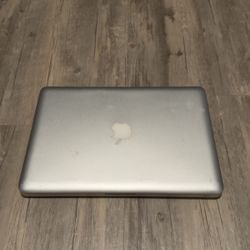 MacBook Pro 13-inch 2015 8GB RAM 256GB SSD Used Good Condition