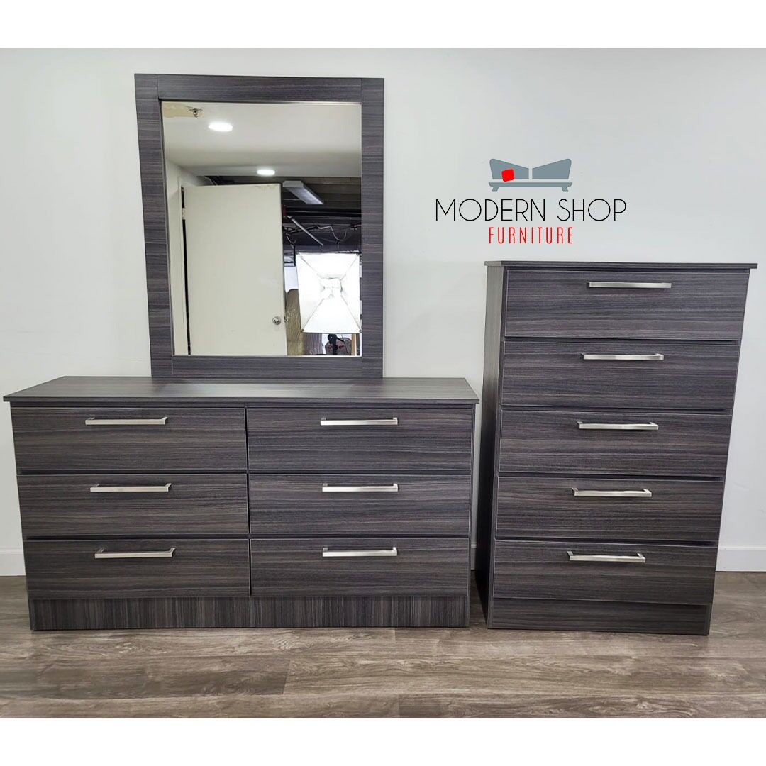 dresser with mirror and chest 💥available in dark grey and light gray 🗽it can be sold separately 