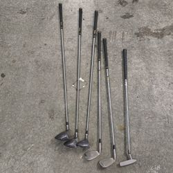 Mac Gregor Golf Clubs 