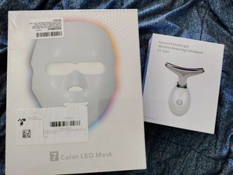 Light therapy mask
