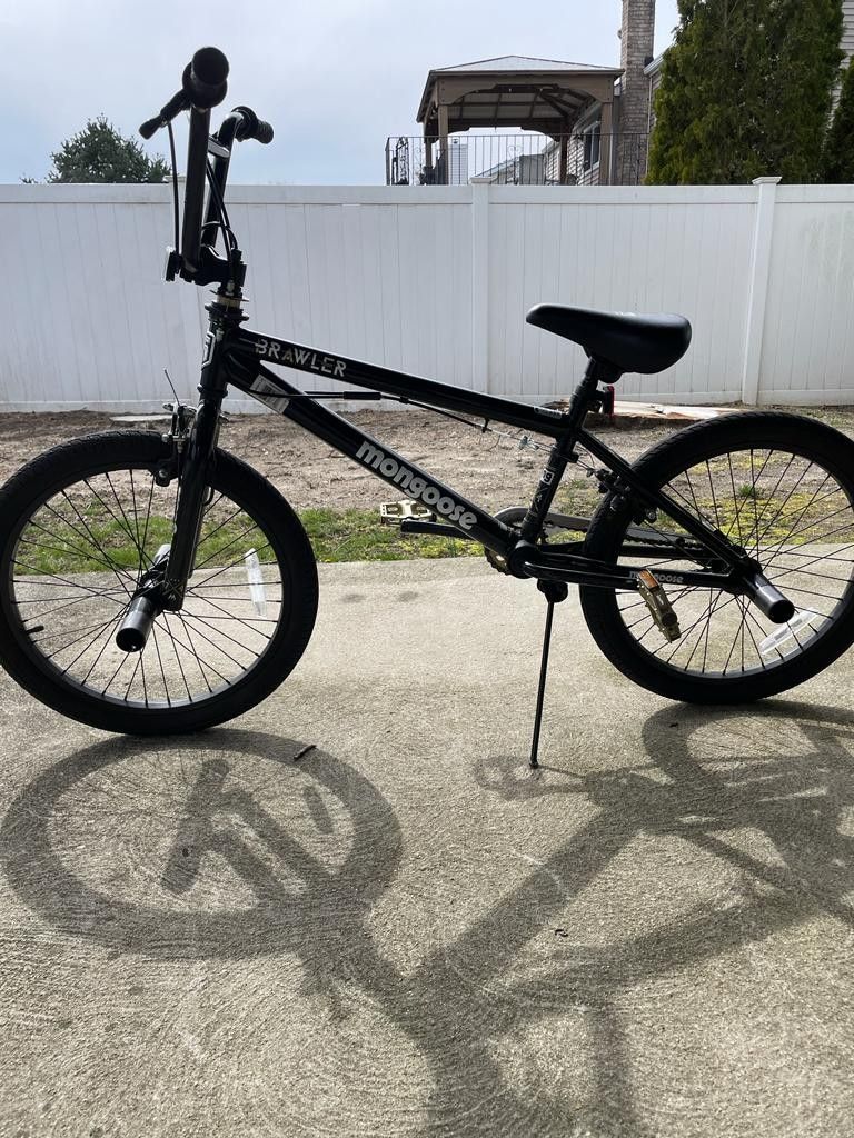 Mongoose Black & Gold Bike