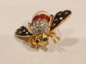 Patriotic Bee Brooch