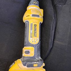 DeWalt Cutout Tool