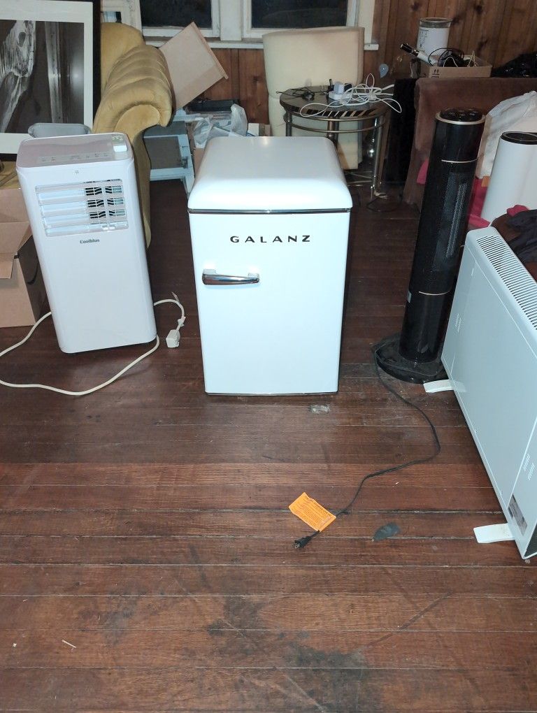 Mini Fridge