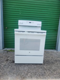 G/E White Glass Stove